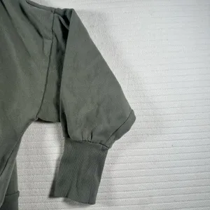 Old Navy Women’s XL Olive Green Just Vibing Graphic Cropped Sweatshirt thumbnail 5