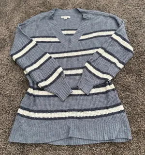 American Eagle Outfitters Blue Sweater Shirt Size XS 0432 thumbnail 1