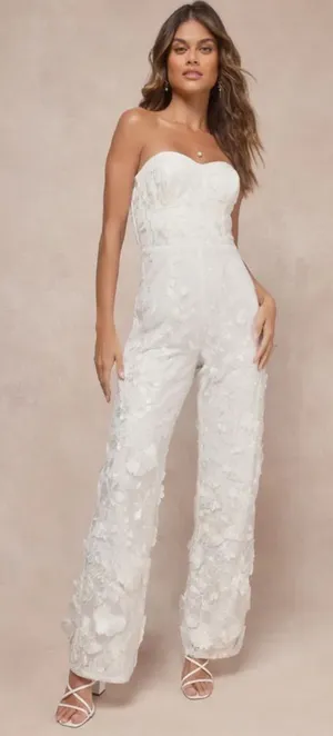 Lulu's Eternal Glamour White 3D floral jumpsuit‎ NWT Size XL thumbnail 1