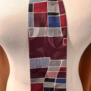 Paolo Designed by Paolo Gucci Men’s Silk Tie Vintage Geometric Necktie Cravat thumbnail 5