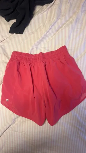 Lululemon Hotty Hot 4" thumbnail 4