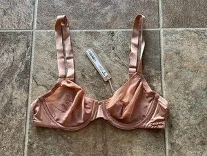 Skims No Show Molded Unlined Balconette Bra Ochre 32B thumbnail 1