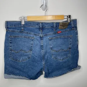 Wrangler- Blue Slim Straight Jean Shorts thumbnail 2