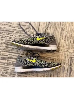 Nike Air Free TR Fit 5 women's size 9 Running Sneakers 704695-015 thumbnail 2