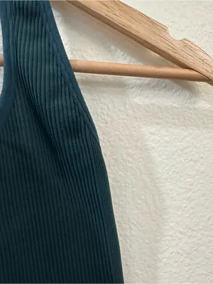 Vuori Simplicity Halter Ribbed Top in Beryl Size XS thumbnail 4