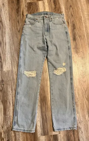 women’s vintage-style Wrangler jeans thumbnail 1