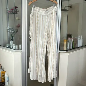 Farm Rio pants NWT thumbnail 3