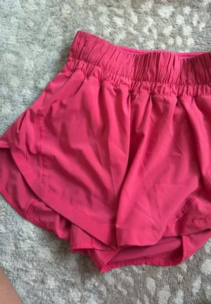 Lululemon Track That Shorts 3" High-Rise thumbnail 1