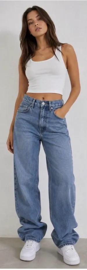 BDG High-Rise Jeans thumbnail 1