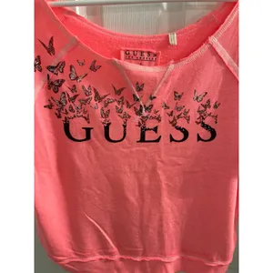 Guess Shirt with Butterfly Graphics Size L Pink thumbnail 2