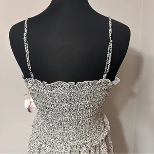 NWT Jessica Simpson Smocked Dress in Size Large thumbnail 5