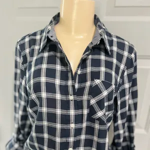 Tommy Hilfiger long sleeve women’s shirt size S LIKE NEW NO TAGS thumbnail 7