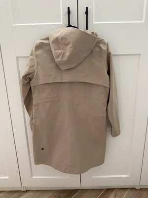 Lululemon Rain Rebel Jacket thumbnail 3