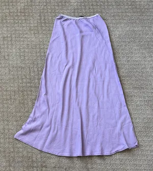 Purple Satin Maxi Skirt Size XS Pull On Elastic Waistband Perfect Condition thumbnail 1