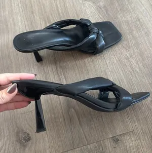 Black kitten heels Size 9.5 thumbnail 1