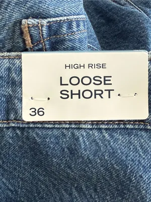 NWT Abercrombie & Fitch High Rise Loose Shorts Size 36 thumbnail 5