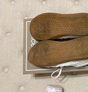DV by Dolce Vita Notice Stitch- Ivory Calf Hair Sneaker-Size 9 thumbnail 4
