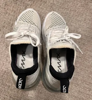 Nike Air Max 270 Shoes thumbnail 2