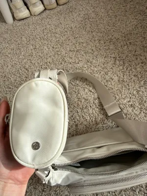 Lululemon Crossbody Bag thumbnail 4