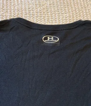 Under Armour Long Sleeve Breast Cancer Hero Shirt thumbnail 3