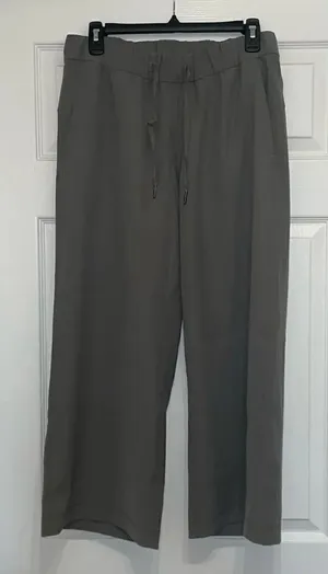 Lululemon On the Fly Wide-Leg 7/8 Pant *Woven Grey Sage thumbnail 1