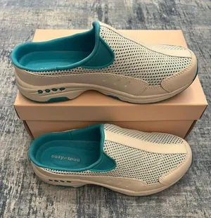NIB Easy Spirit White Blue Traveltime 425 Athletic Clogs Women's 7 Wide thumbnail 1