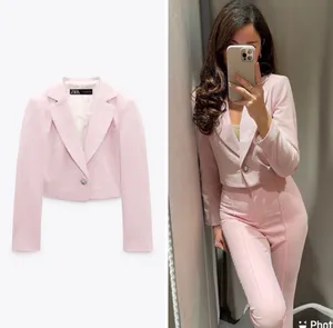 Zara NWT  Textured pink Crop Blazer. thumbnail 2