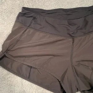 lululemon athletica Women's Athletic Shorts thumbnail 2