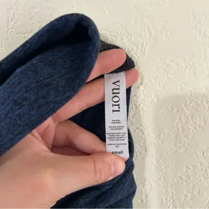 Vuori Asymmetric High Rise Colorblock Leggings thumbnail 10