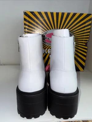 Skechers White Lace-Up Platform Lug Boots with Black Sole thumbnail 4