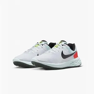 Nike Women’s Revolution 6 Next Nature Running‎ Shoes Size 9.5 thumbnail 2