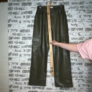 Abercrombie & Fitch | women faux leather 90’s relaxed highrise thumbnail 9