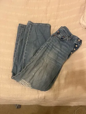 Levi’s Ribcage Straight Ankle Jeans thumbnail 2