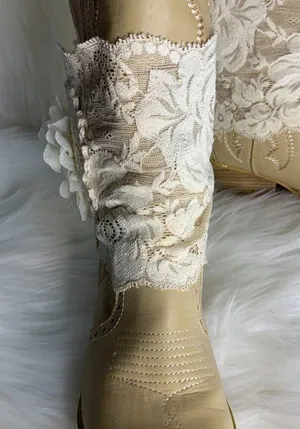 Handmade Womens White Floral Beaded Removable Boot Band One Size Boot Cuff thumbnail 6