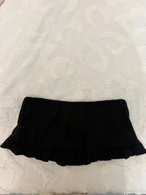 Black swim skirt thumbnail 2