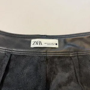 Zara Black Faux Leather 8 Pants Wide Leg High Rise Trousers Patch Pockets Chic thumbnail 10