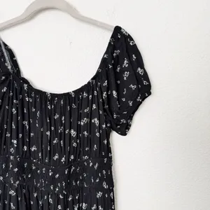[Justify] Black Puff Sleeve Smocked Floral Print Wide Leg Jumpsuit NWT Sz Large thumbnail 8