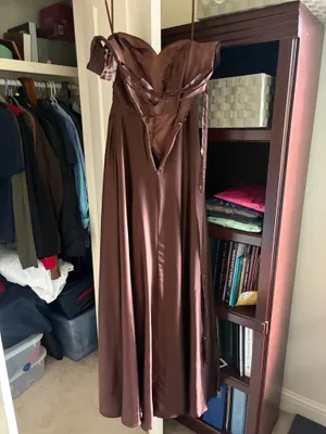 Brown Off Shoulder Formal Gown Floor Length Dress Corset Size 6 Boutique thumbnail 9