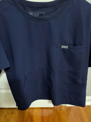 FIGS Scrub Top thumbnail 1