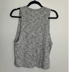 Lululemon Grey tank‎ thumbnail 2