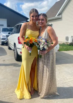 Sherri Hill Prom Dress thumbnail 3