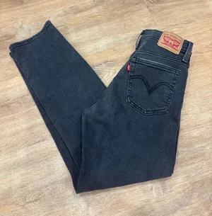 Black Levi’s Wedgie Straight Jeans thumbnail 1