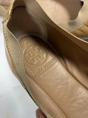 Tory Burch Caroline Metal Logo Medallion Flats S-612 Sz 9 thumbnail 6