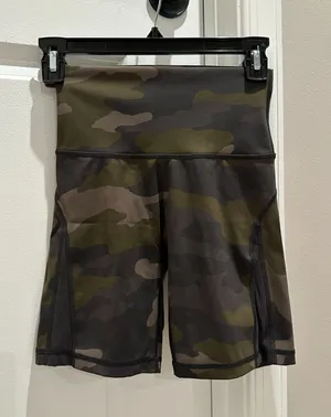Aerie Camo Print Goals Mesh Bike Shorts thumbnail 1