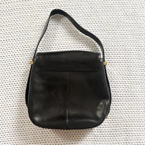 HOBO Smooth Glossy Leather Saddle Front Flap Adjustable Shoulder Strap Bag thumbnail 7