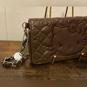 A Rare Vintage Dark Brown Sanrio 2013 Hello Kitty Quilted Faux Leather Wallet thumbnail 2