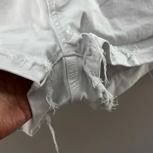American‎ Eagle Women White Hi-Rise Shortie Shorts Denim size 2 thumbnail 2