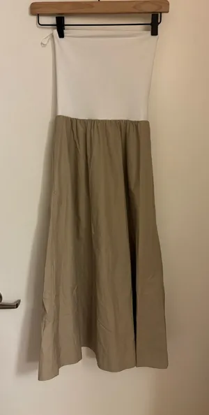 Aritzia Babaton Fluid Poplin Dress 2XS Cola Taupe Bright White Strapless Midi thumbnail 1