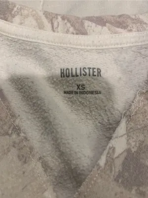 HOLLISTER Light Camo Oversized V Neck Sweatshirt size XS thumbnail 6