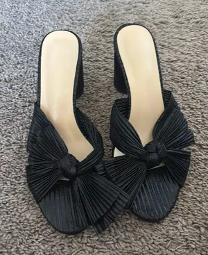 Amazon Heels thumbnail 1